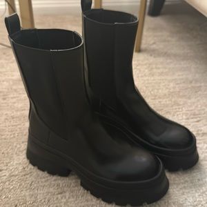 Zara boot
